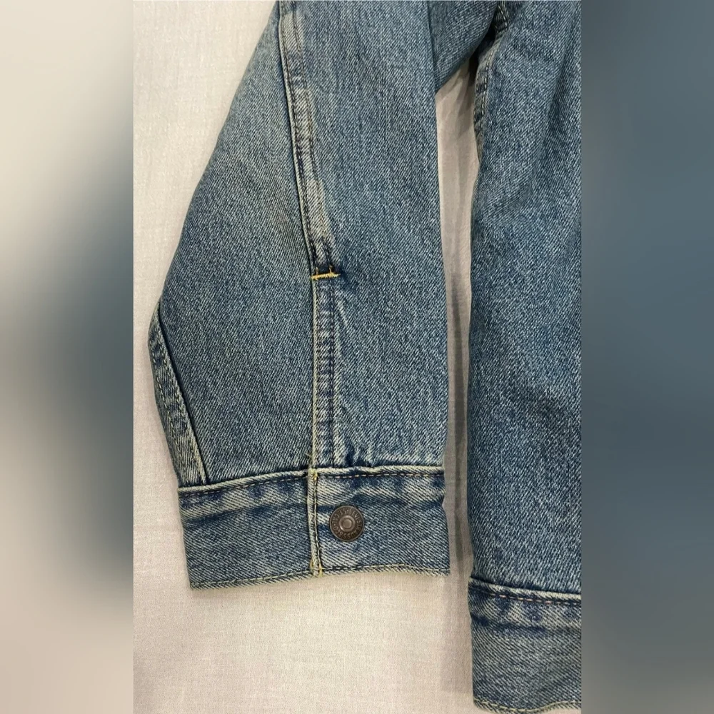 Levi's Classic Blue Denim Jacket with Sherpa Lining XL - Picture 10 of 16